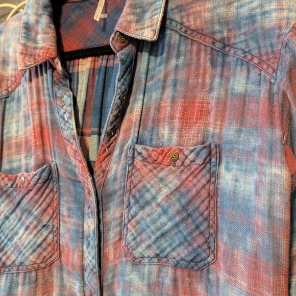 Free People. Blue and Red Button Top. Size S - Picture 4 of 6